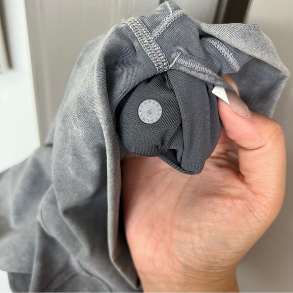 LULULEMON WUNDER UNDER CROP (HI-RISE) *FULL-ON LUXTREME 21" SIZE 4 Washed Luna - Picture 4 of 5